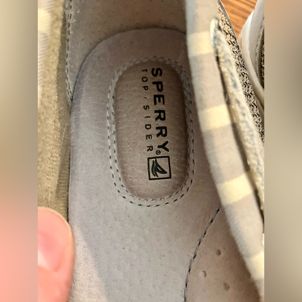 Women’s Sperry Top Siders - Picture 2 of 6